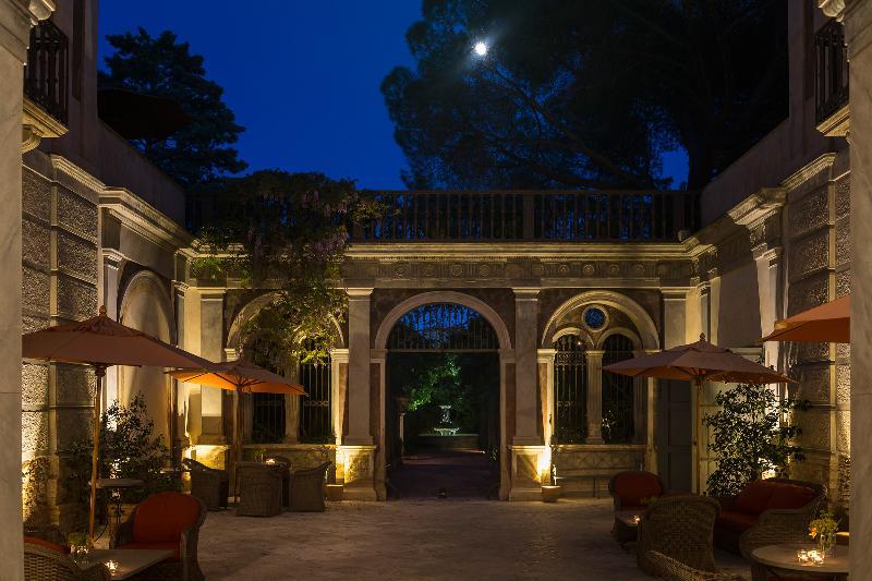 Palazzo Margherita Берналда Екстериор снимка